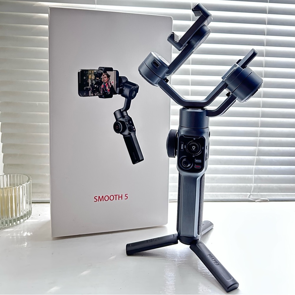 Zhiyun Smooth 5 Smartphone Gimbal with 3 Axis Stabilizer
